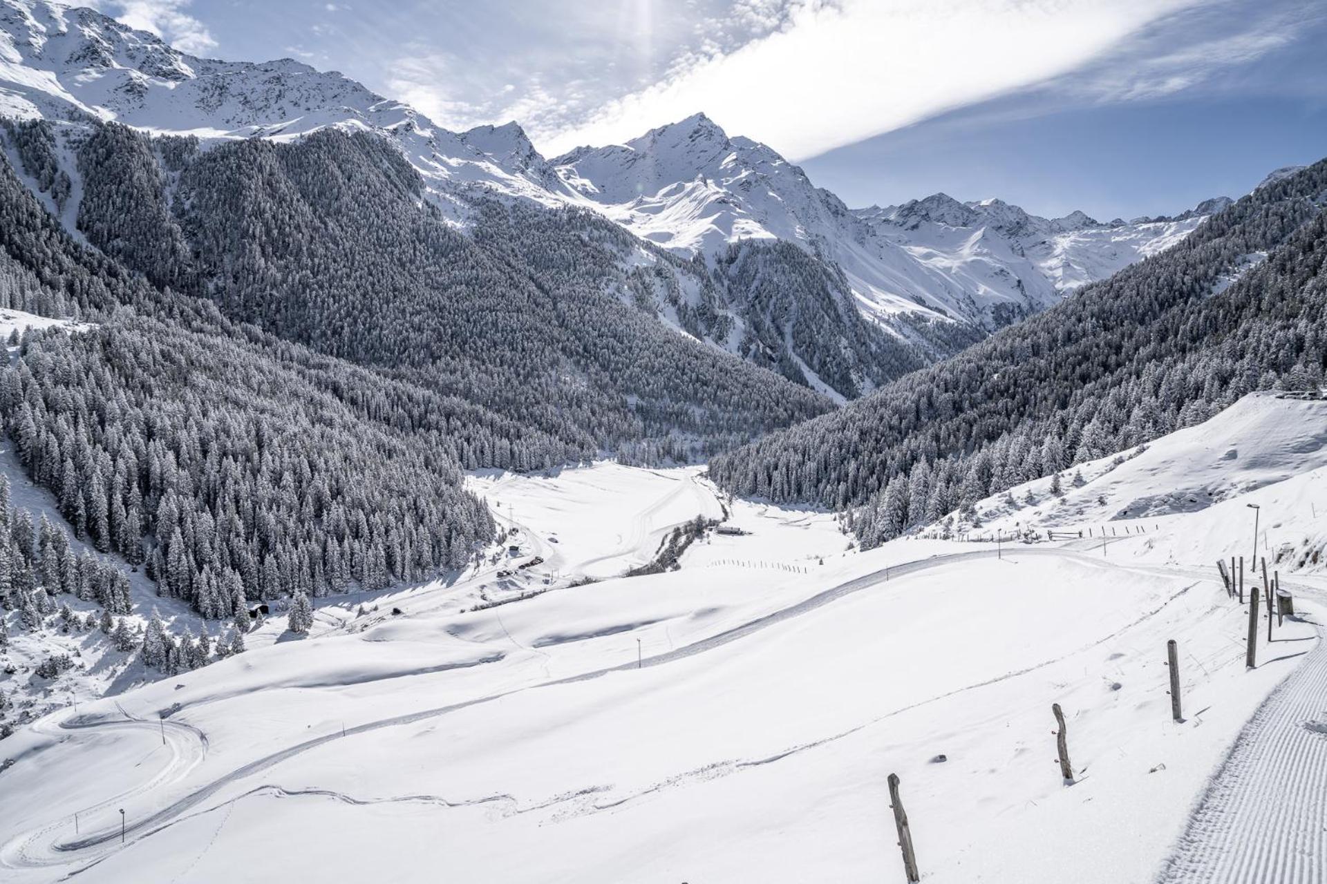 Alpengasthof Praxmar Sankt Sigmund im Sellrain Exterior photo